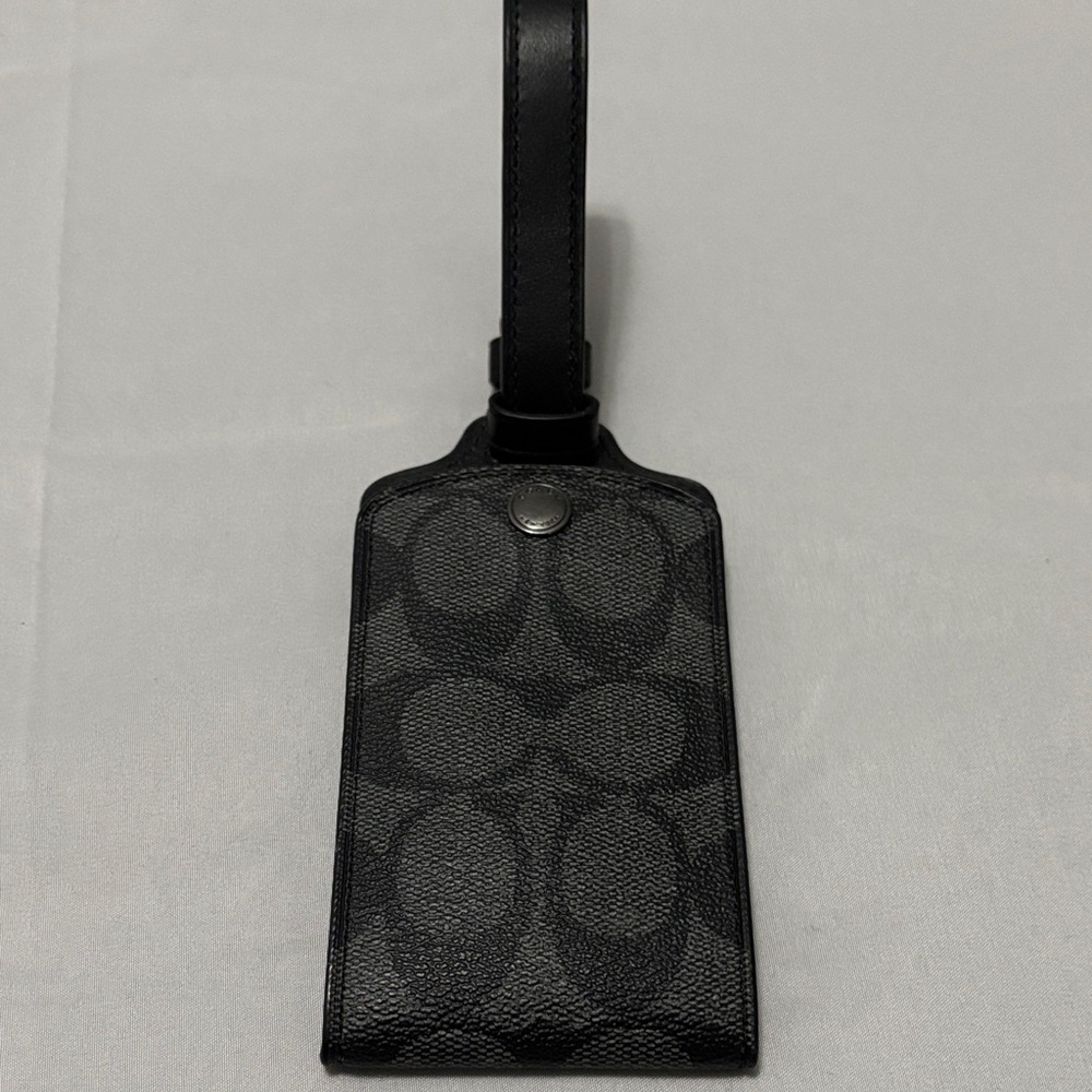 NWOT Coach Black Signature Luggage Tag